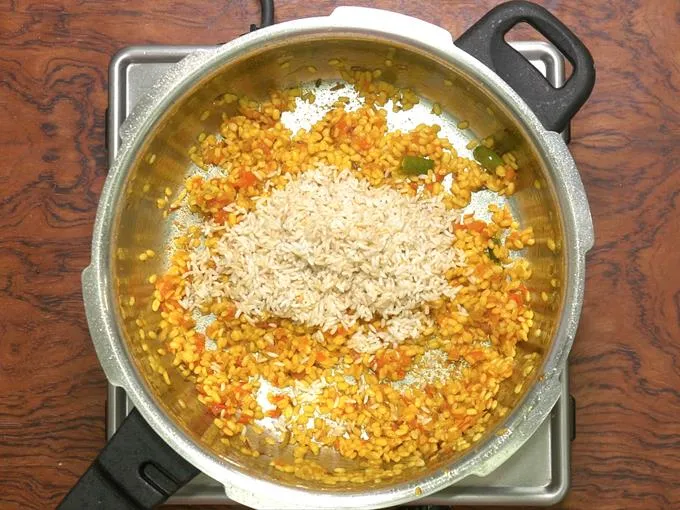Dal Khichdi Recipe