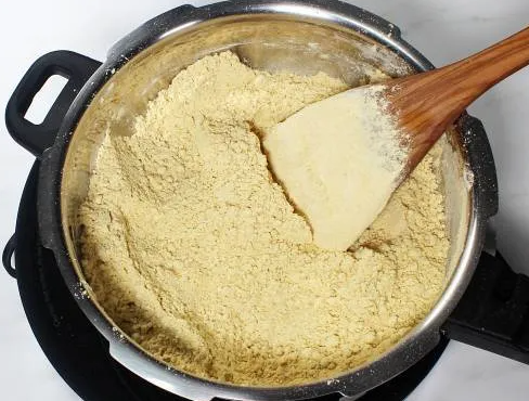 Besan Ladoo Recipe