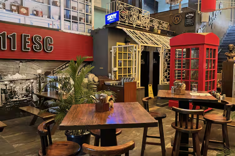Best Cafes in Camp, Pune
